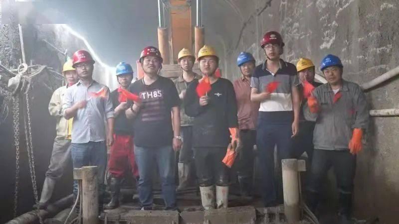 “青”暖华夏 联心聚力 | 济宁市青年美术家协会“暖冬行动”新春送温暖活动走进大北王村